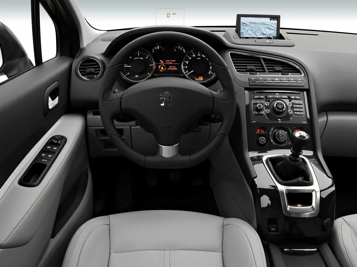Peugeot 5008 I Компактвэн — 照片 10
