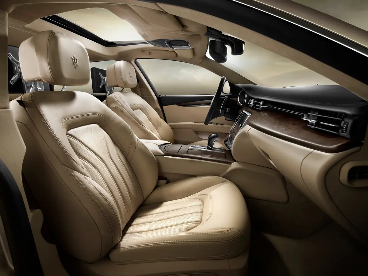 Maserati Quattroporte VI Седан — photo 8