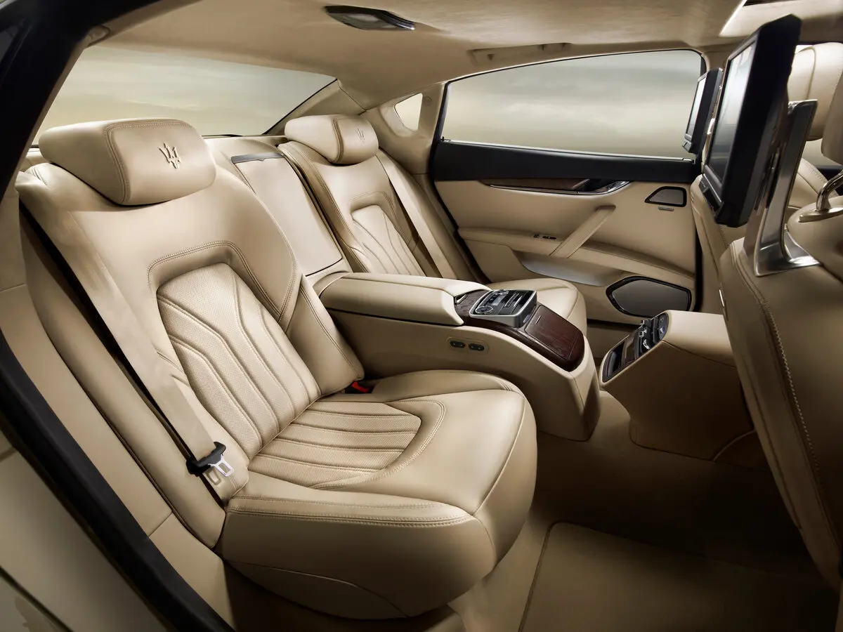Maserati Quattroporte VI Седан — photo 9