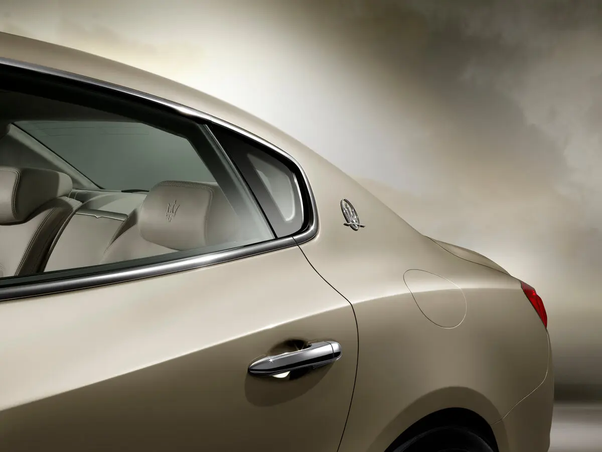Maserati Quattroporte VI Седан — photo 11