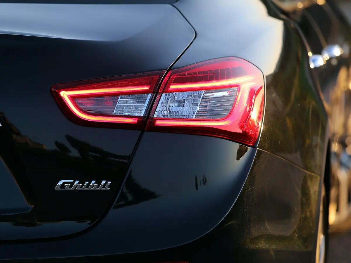 Maserati Ghibli III Седан — сүрөт 12