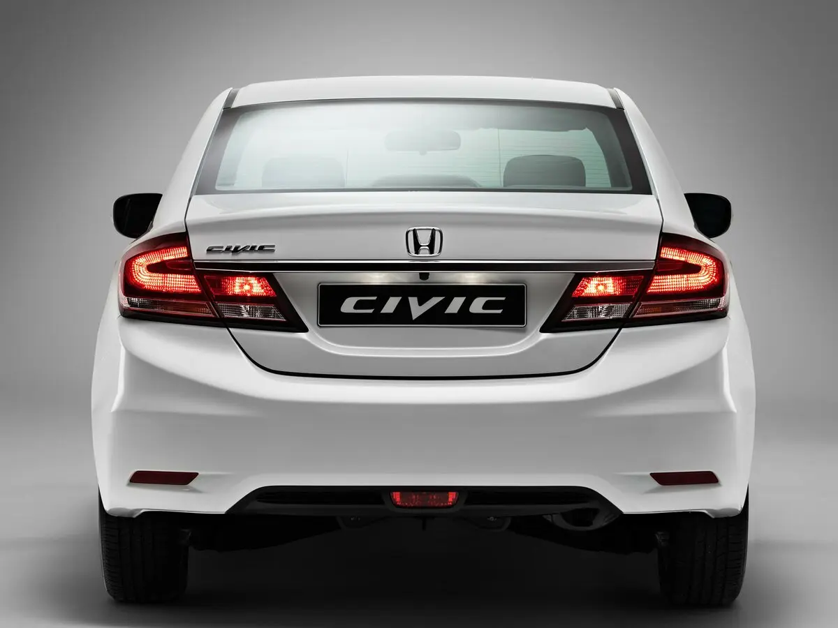 Honda Civic IX Рестайлинг Седан — фото 4