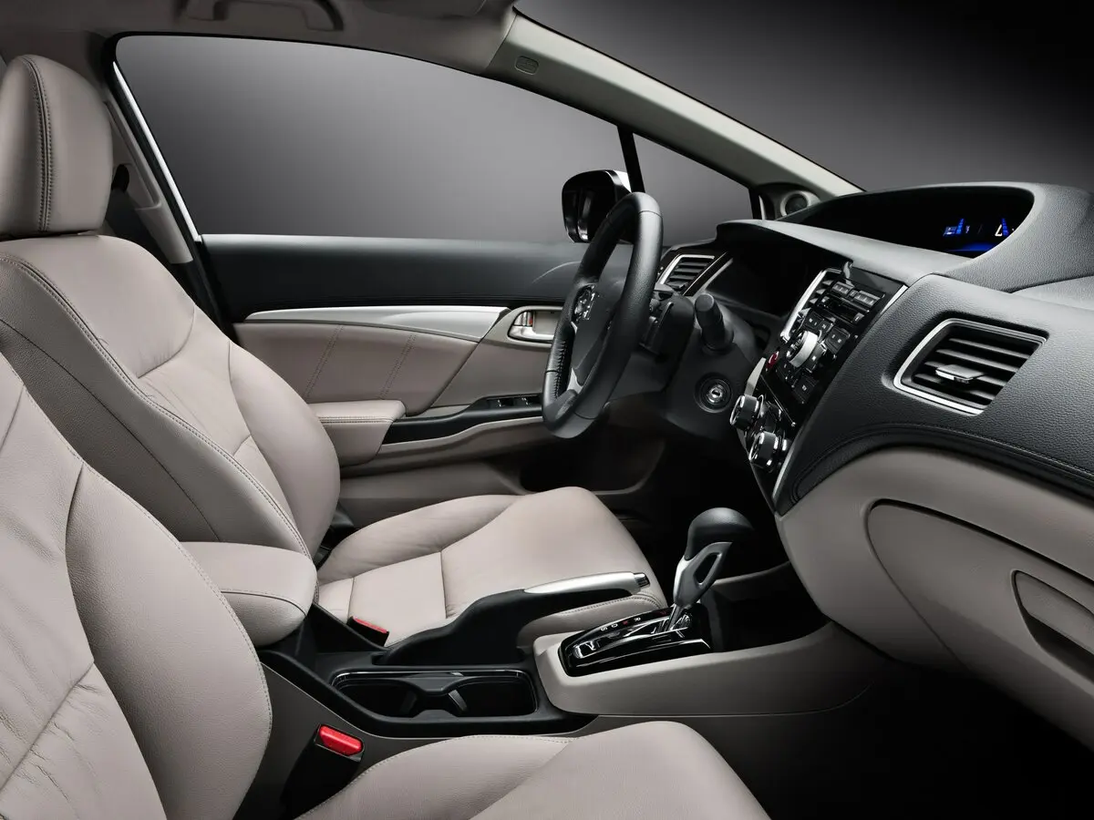 Honda Civic IX Рестайлинг Седан — фото 6