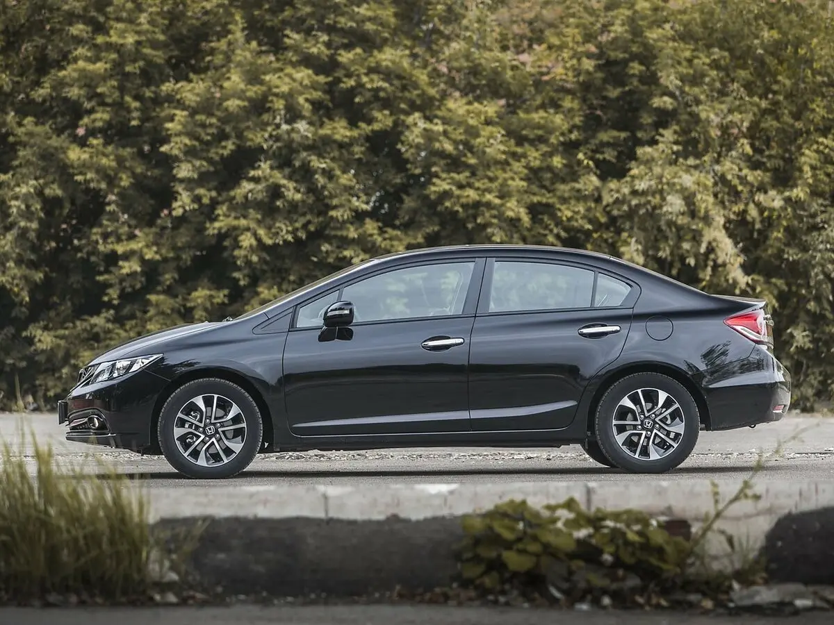 Honda Civic IX Рестайлинг Седан — фото 18