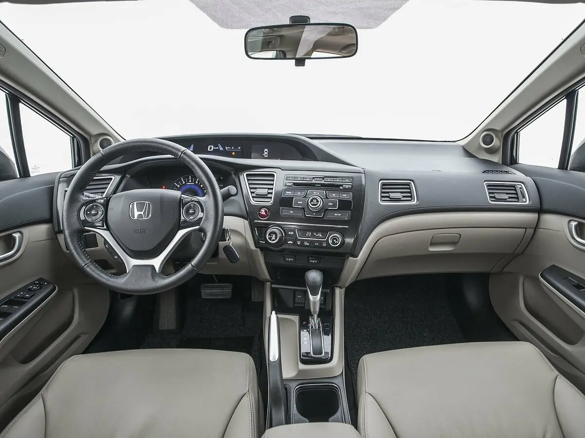 Honda Civic IX Рестайлинг Седан — фото 21