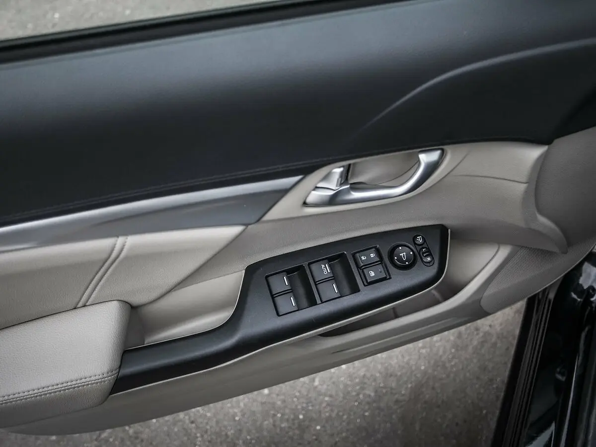 Honda Civic IX Рестайлинг Седан — фото 26