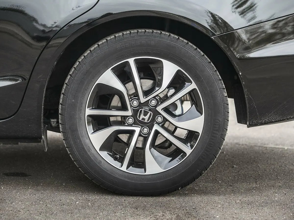 Honda Civic IX Рестайлинг Седан — фото 34