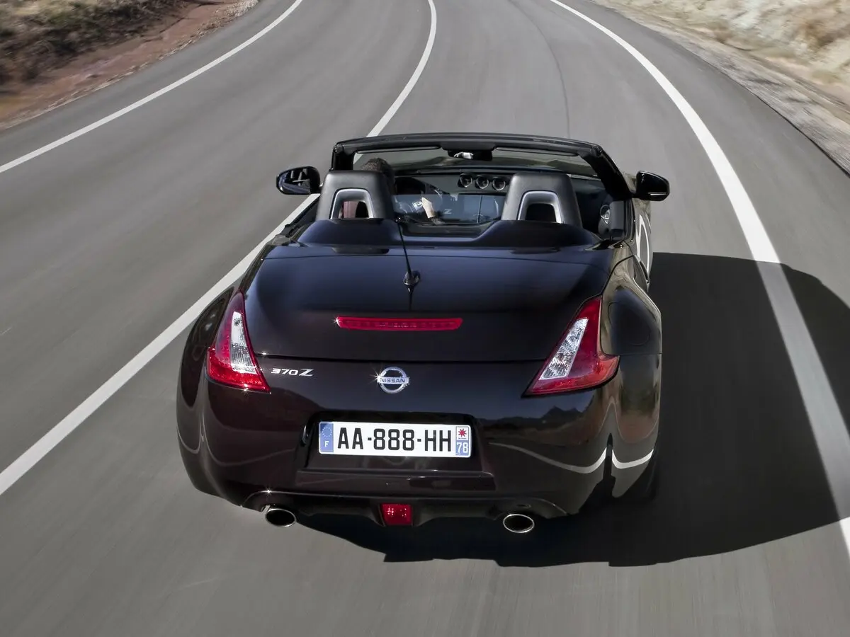 Nissan 370Z I Родстер — сүрөт 3