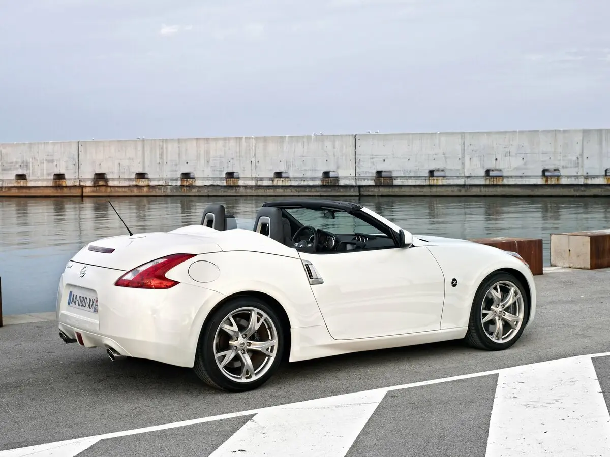 Nissan 370Z I Родстер — сүрөт 4