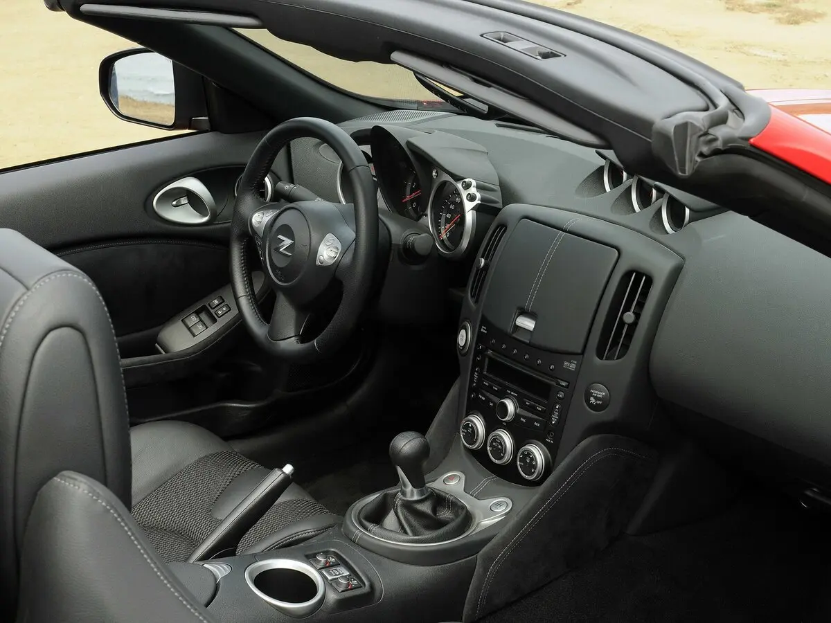 Nissan 370Z I Родстер — сүрөт 6
