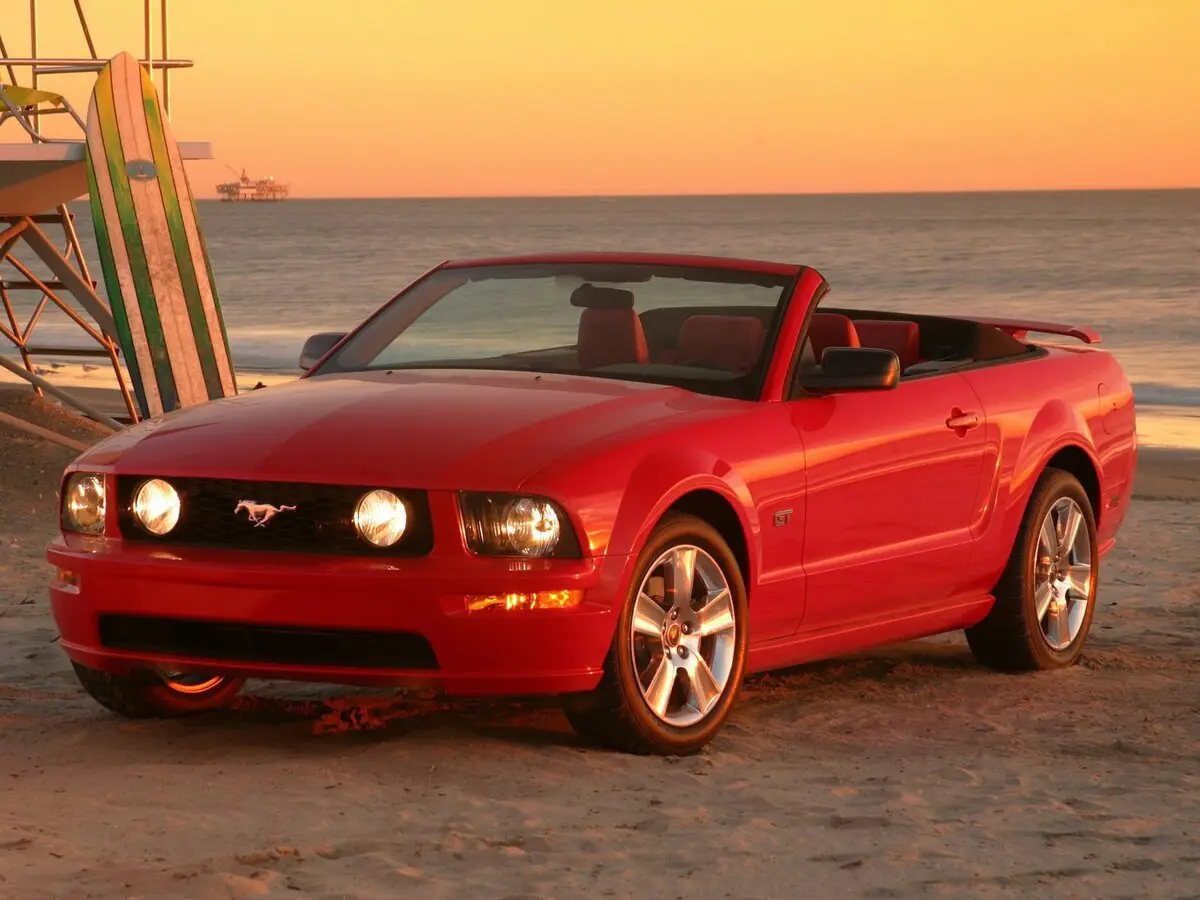 Ford Mustang V Кабриолет