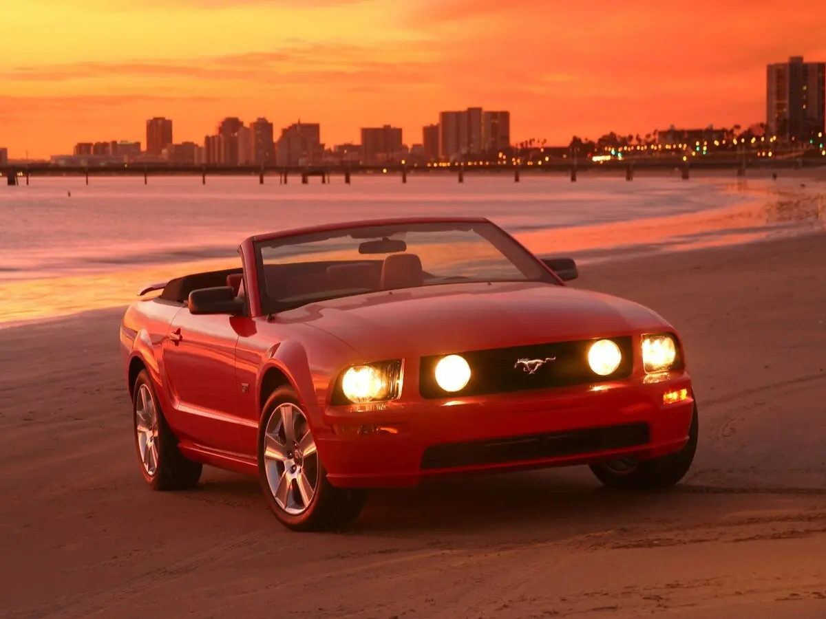 Ford Mustang V Кабриолет — сүрөт 3