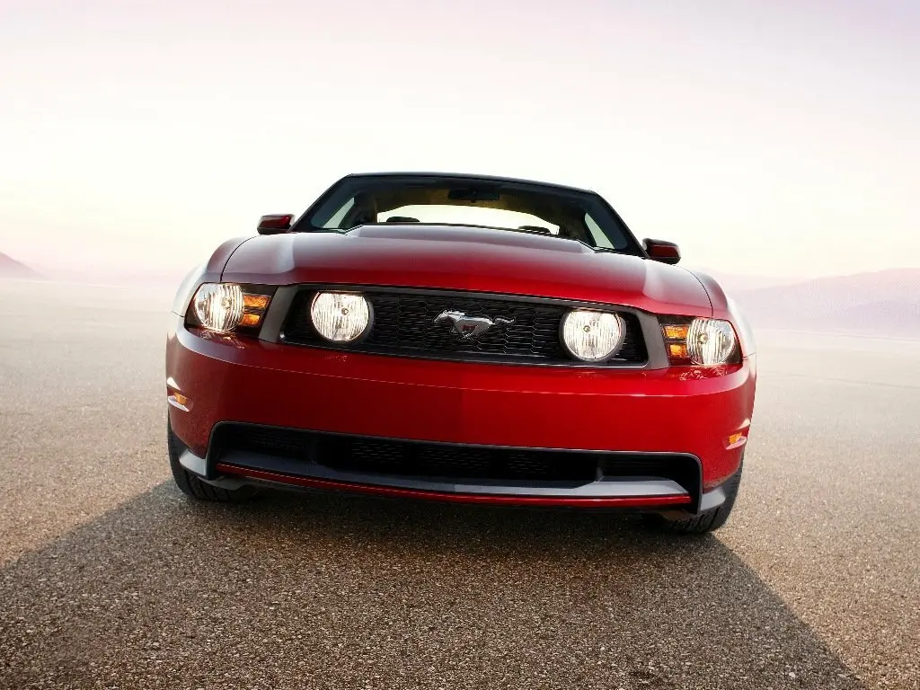 Ford Mustang V Рестайлинг Купе — photo 3
