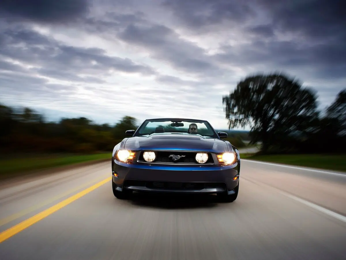 Ford Mustang V Рестайлинг Кабриолет — сүрөт 3