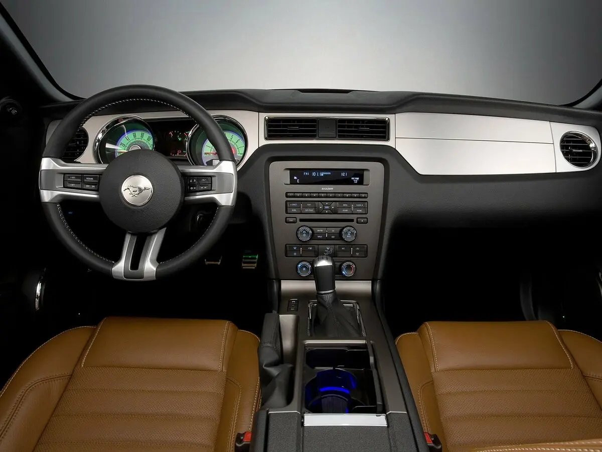 Ford Mustang V Рестайлинг Кабриолет — сүрөт 5