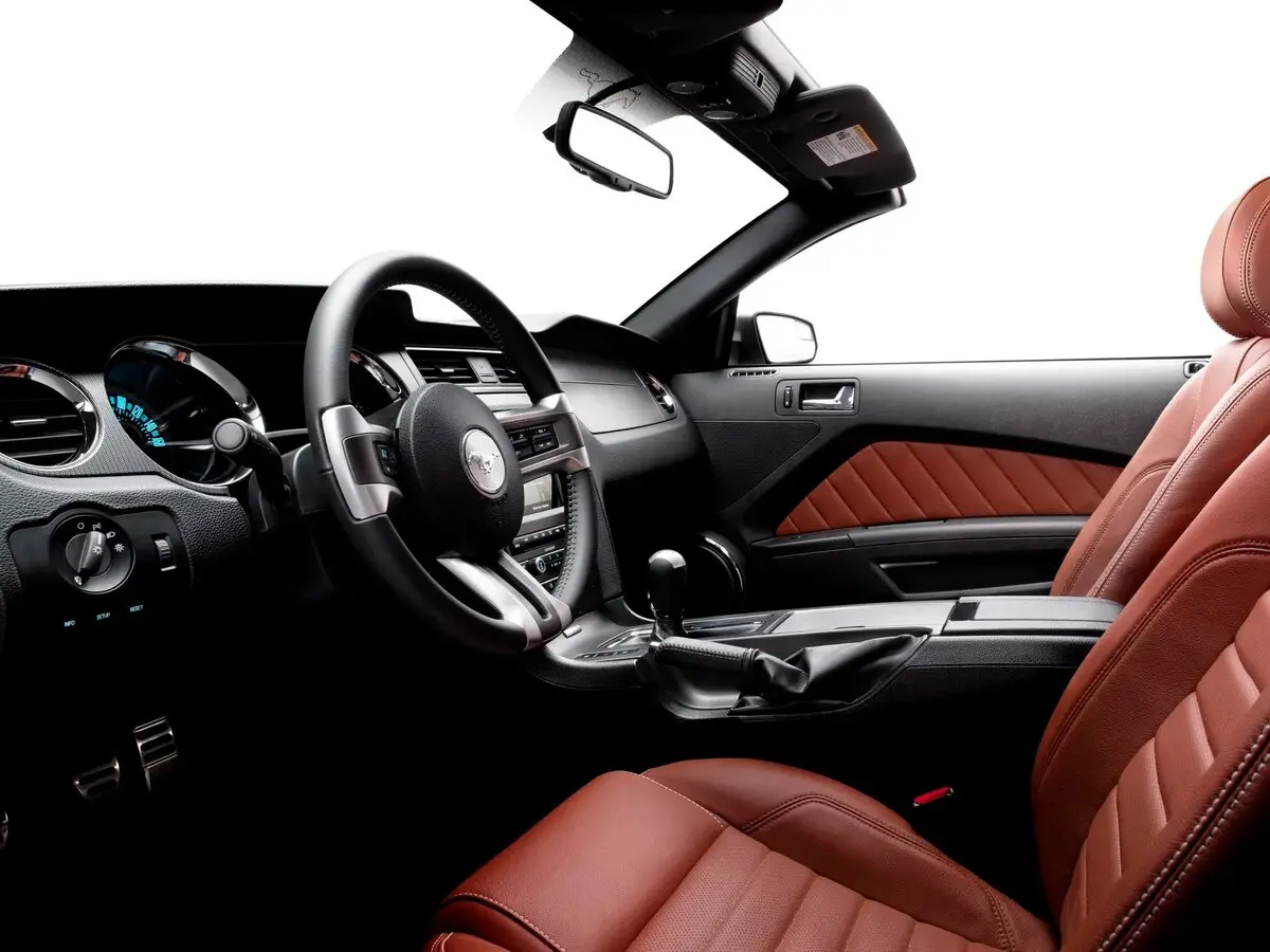 Ford Mustang V Рестайлинг Кабриолет — сүрөт 6