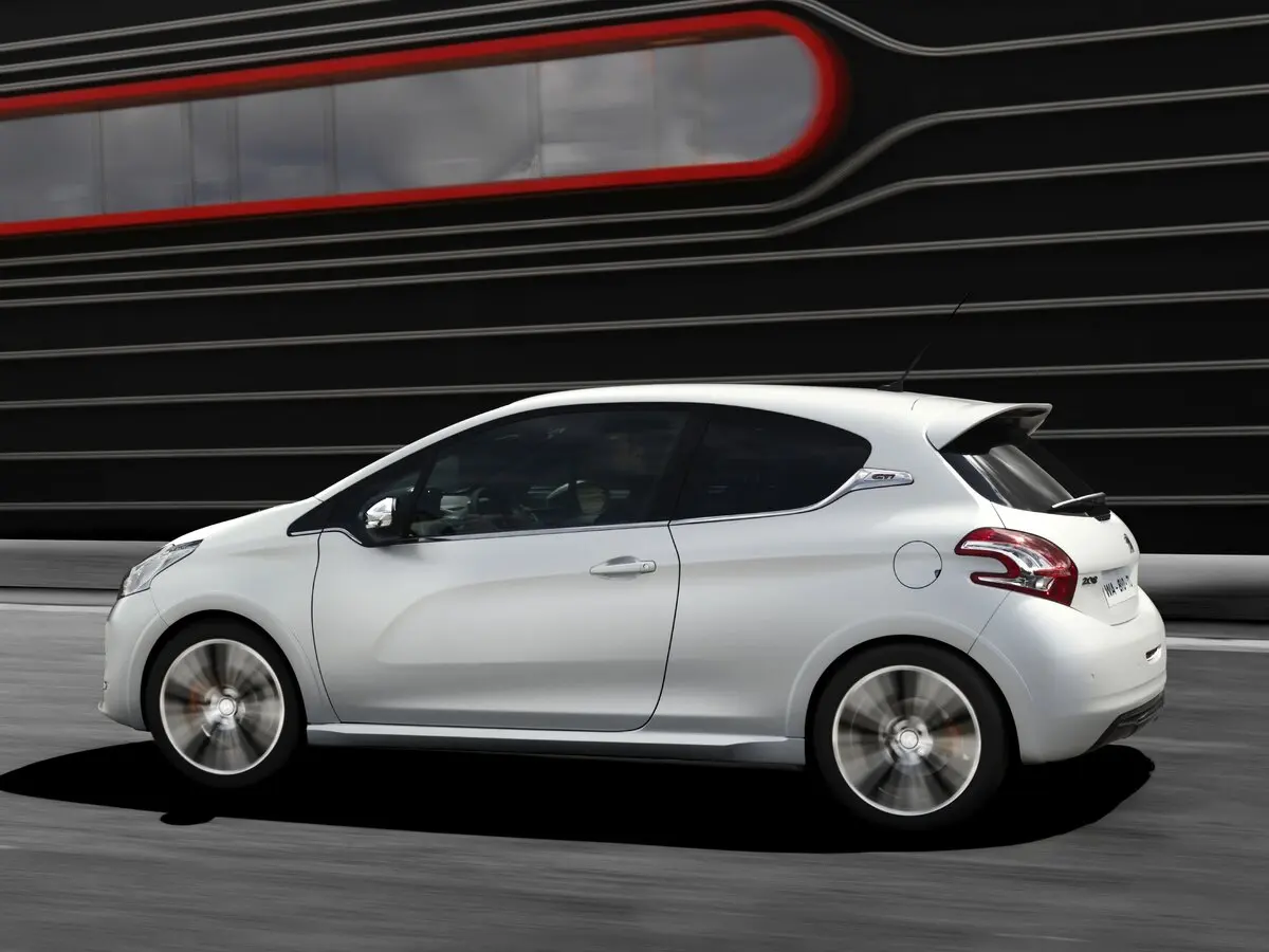 Peugeot 208 GTi I Хэтчбек 3 дв. — сүрөт 2
