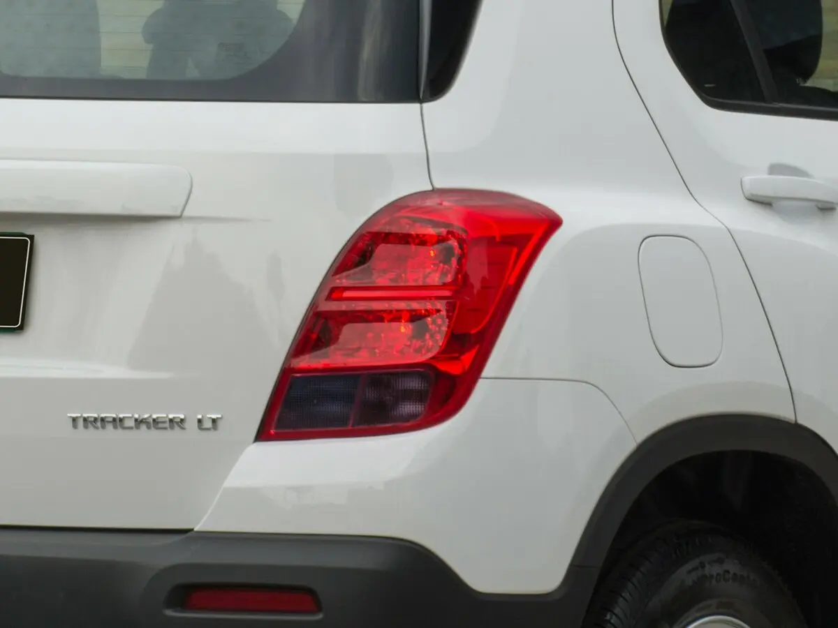 Chevrolet Tracker III Внедорожник 5 дв. — сүрөт 15