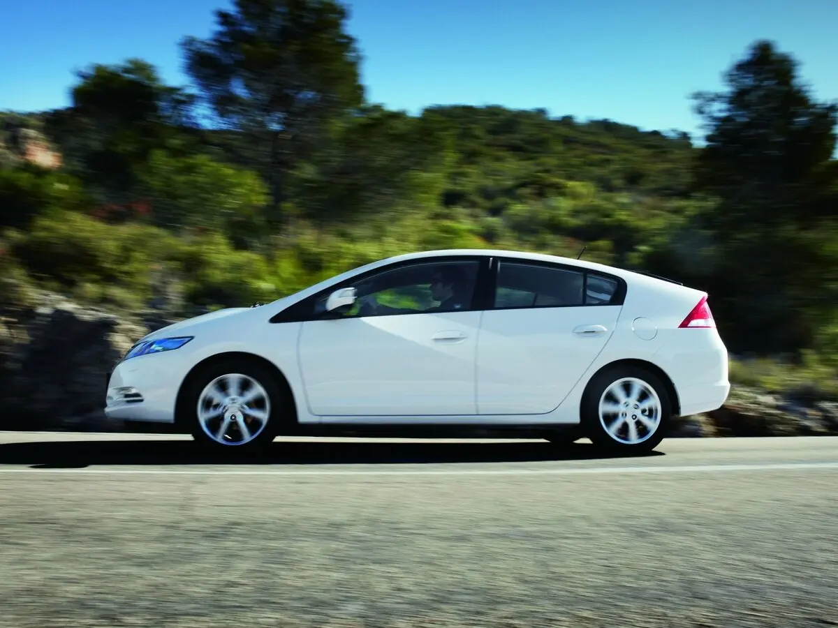 Honda Insight II Хэтчбек 5 дв. — сүрөт 2