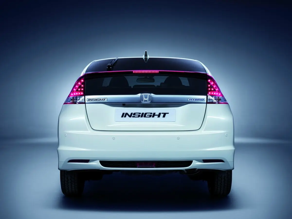 Honda Insight II Рестайлинг Хэтчбек 5 дв. — photo 4