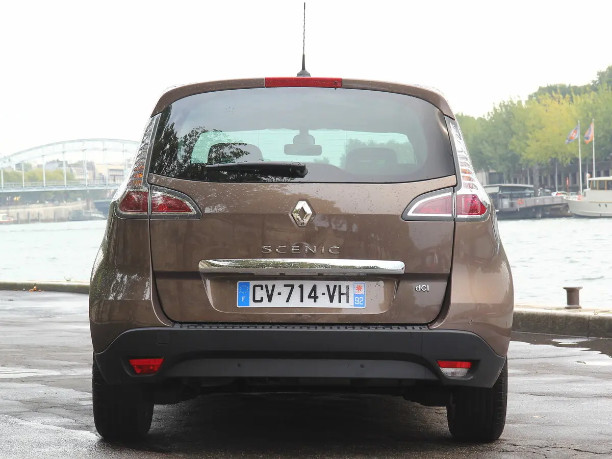 Renault Scenic III Рестайлинг 2 Компактвэн — photo 4