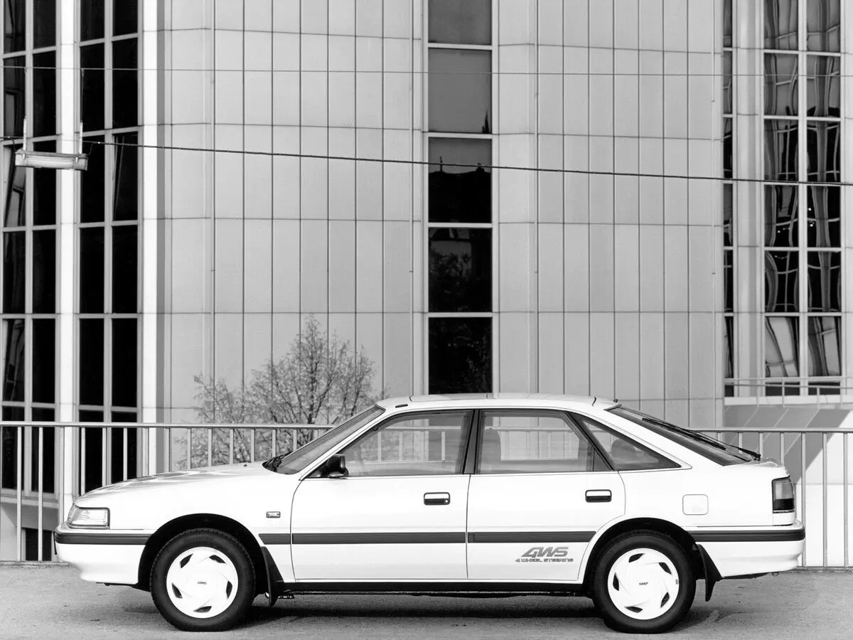 Mazda 626 III (GD) Лифтбек — фото 2