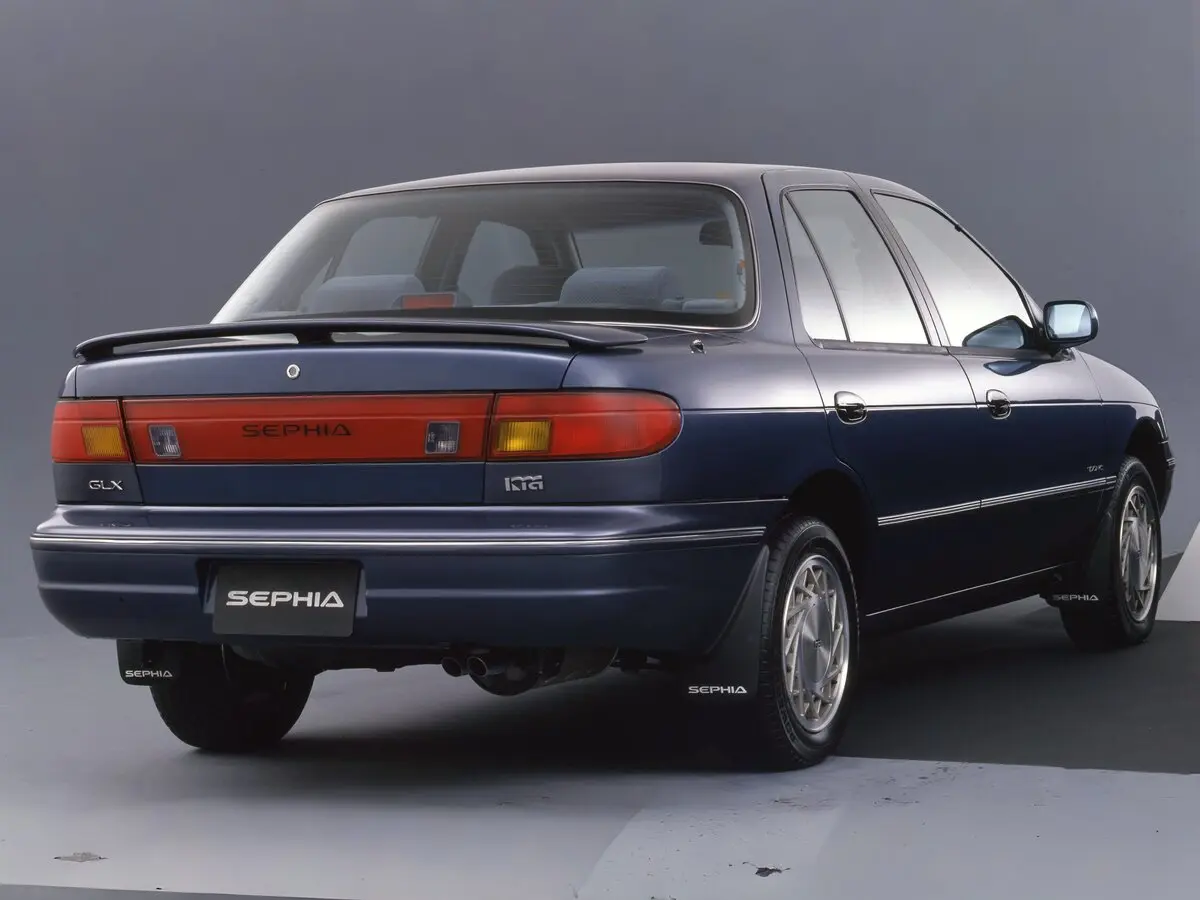 Kia Sephia I Седан — 照片 4