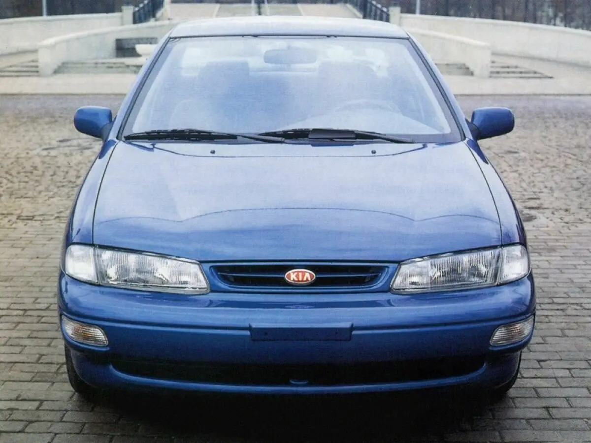 Kia Sephia I Рестайлинг Седан — photo 3