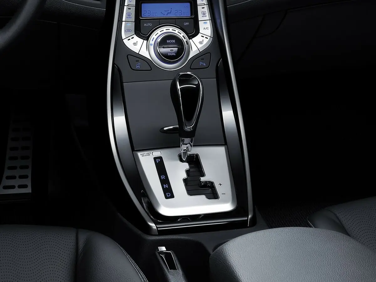 Hyundai Avante V Седан — сүрөт 12