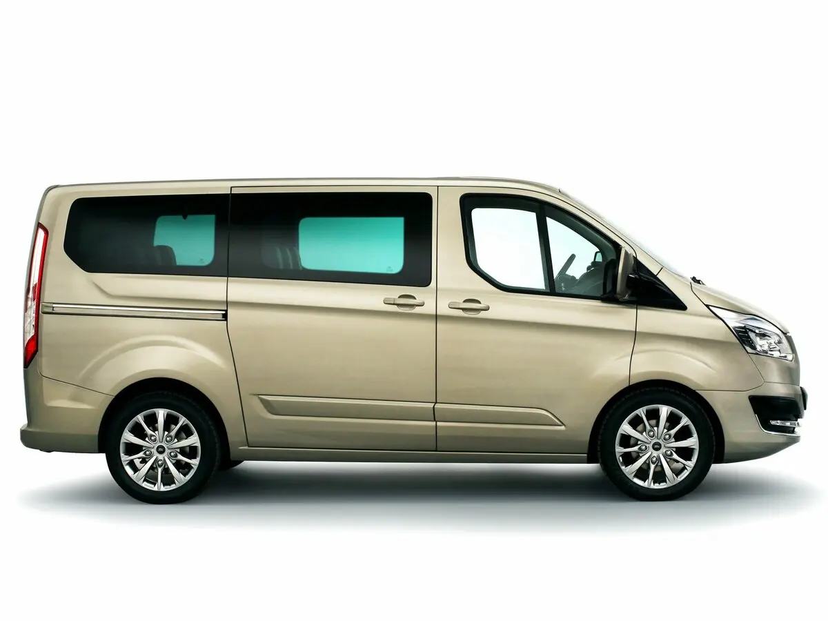 Ford Tourneo Custom I Минивэн SWB — photo 2