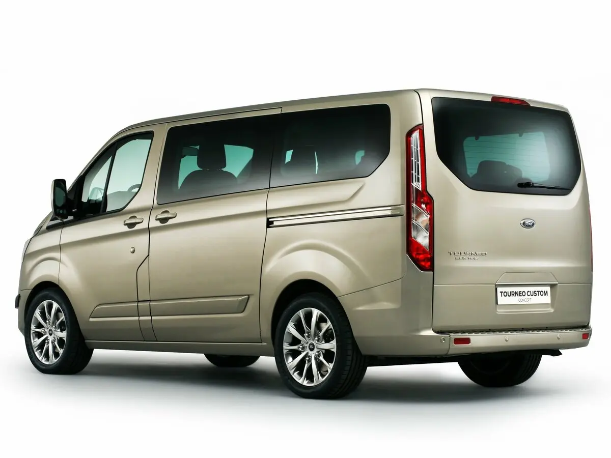 Ford Tourneo Custom I Минивэн SWB — photo 5