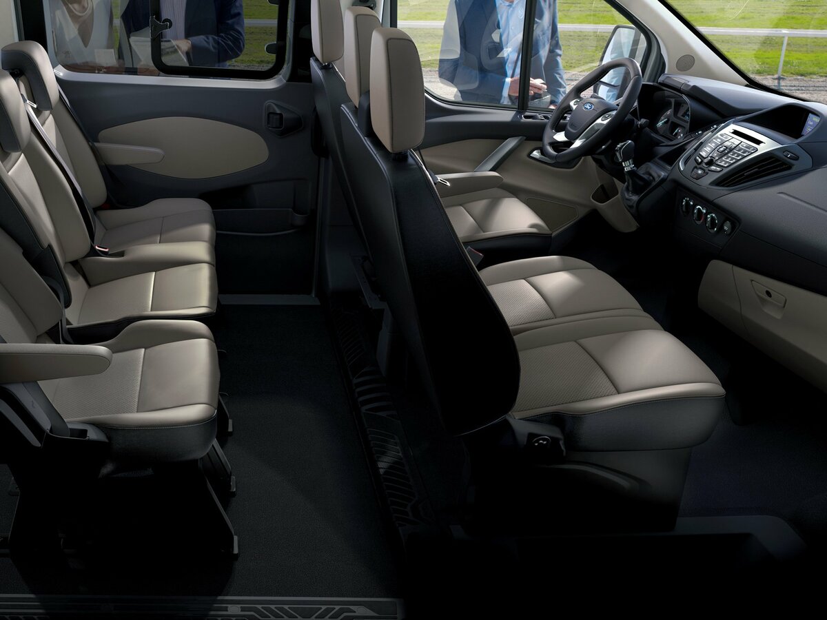 Ford Tourneo Custom I Минивэн SWB — фото 7