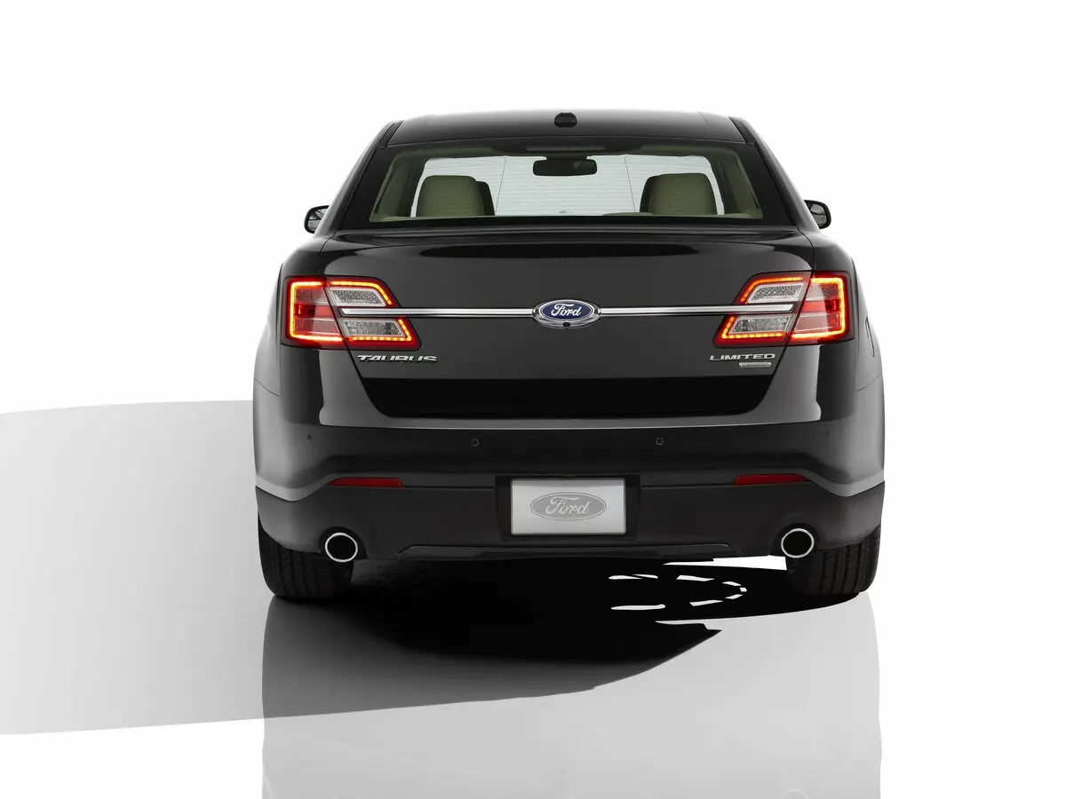Ford Taurus VI Рестайлинг Седан — сүрөт 4