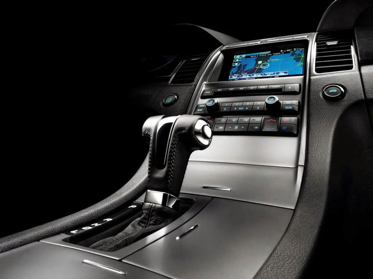 Ford Taurus VI Рестайлинг Седан — сүрөт 12