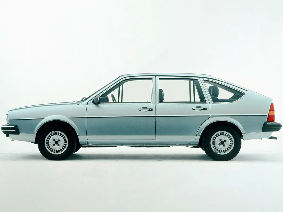 Volkswagen Passat B2 Хэтчбек 5 дв. — фото 2