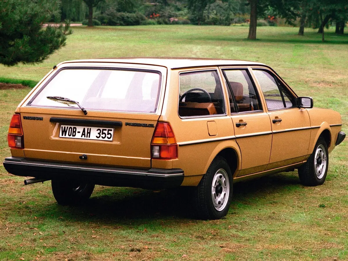 Volkswagen Passat B2 Универсал 5 дв. — фото 4