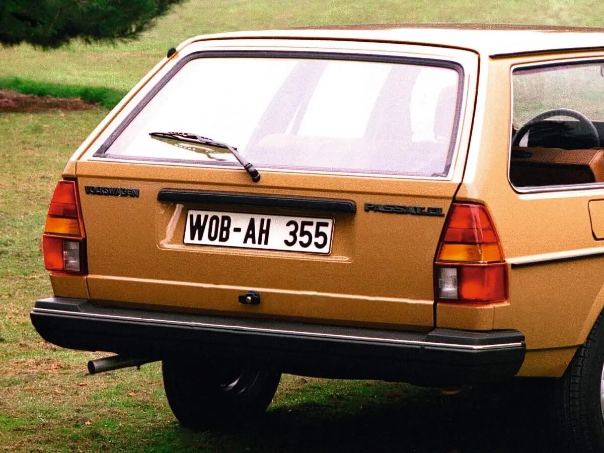 Volkswagen Passat B2 Универсал 5 дв. — фото 8