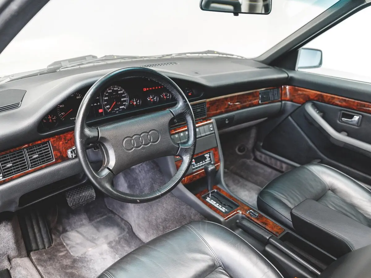 Audi V8 1988 – 1994 Седан Long — сүрөт 8
