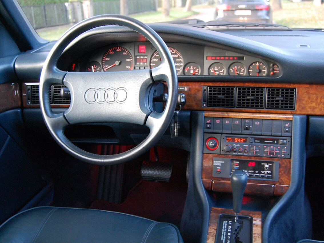 Audi V8 1988 – 1994 Седан Long