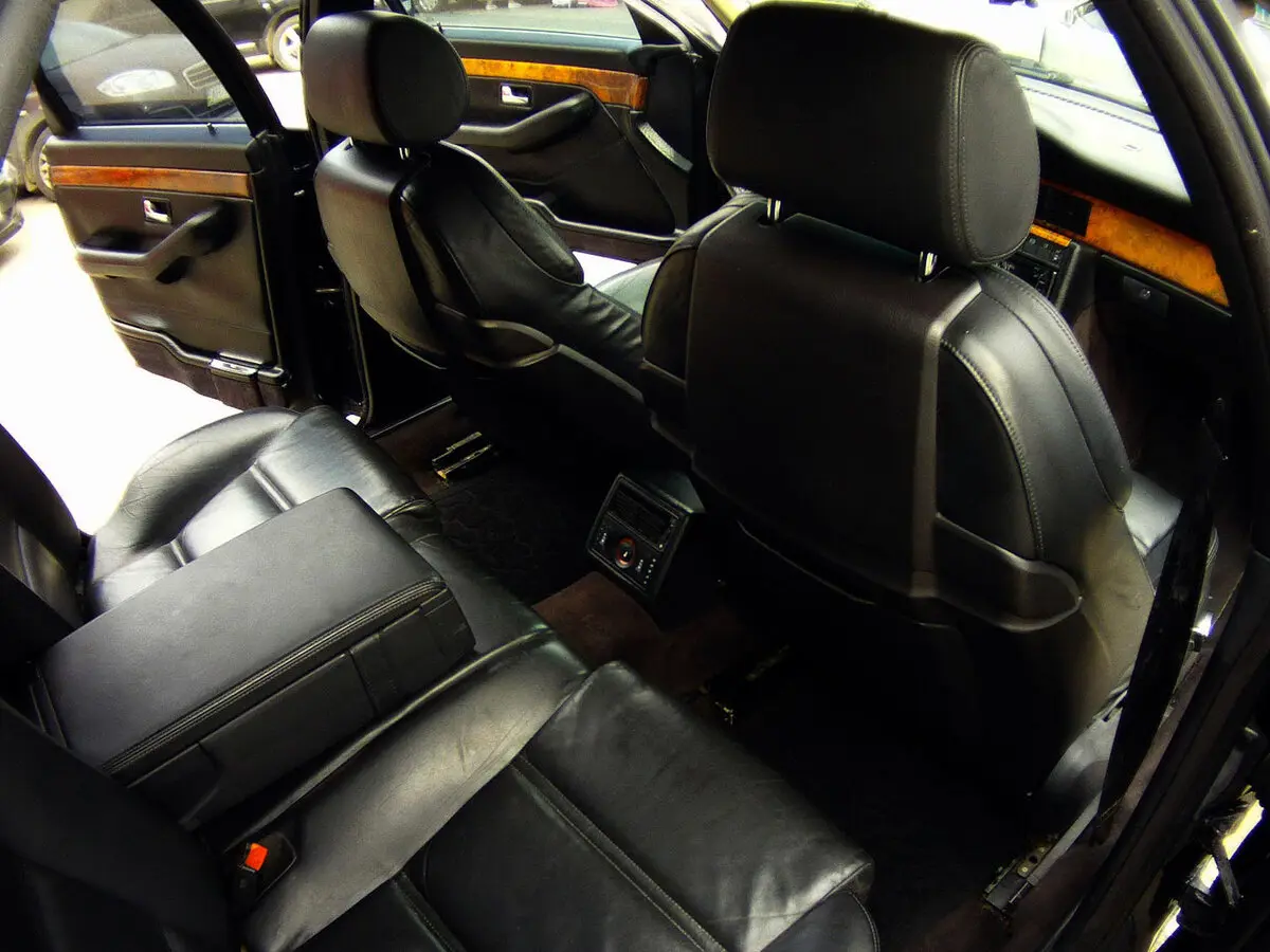 Audi V8 1988 – 1994 Седан Long — сүрөт 11