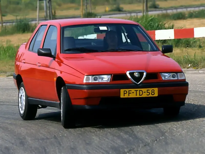 Alfa Romeo 155 I Рестайлинг Седан — сүрөт 3