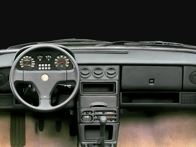 Alfa Romeo 33 I Рестайлинг Седан — сүрөт 4