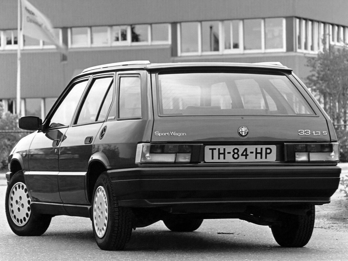 Alfa Romeo 33 I Рестайлинг Универсал 5 дв. — фото 4