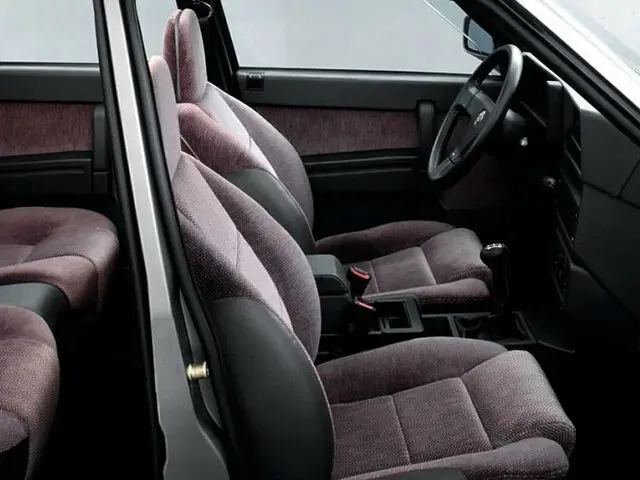 Alfa Romeo 75 I Рестайлинг Седан — сүрөт 7