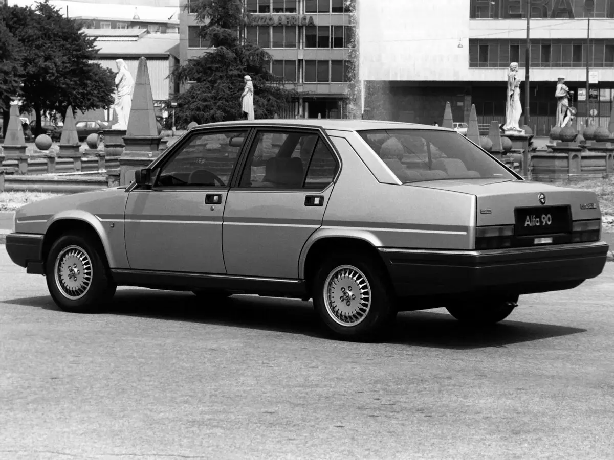 Alfa Romeo 90 1984 – 1987 Седан — сүрөт 4