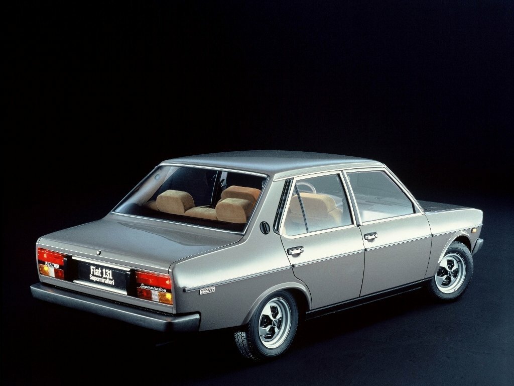Fiat 131 1974 – 1985 Седан — фото 3