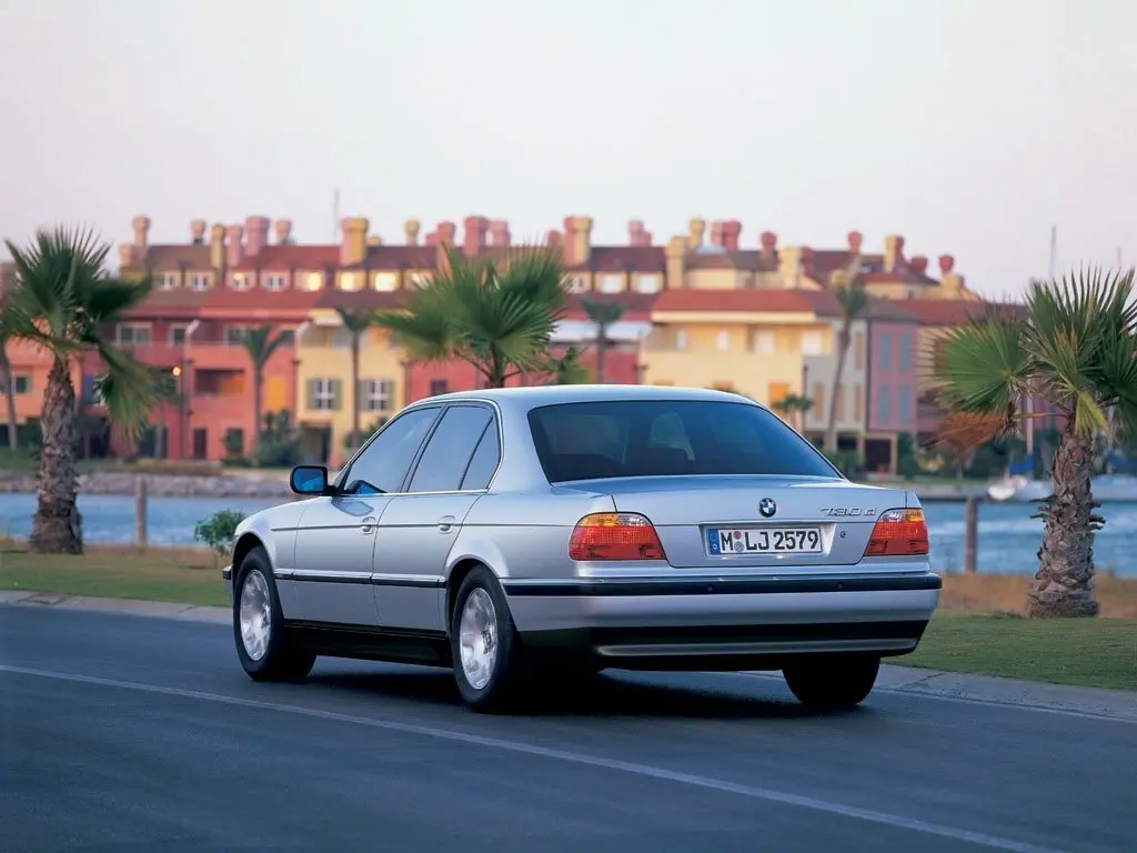 BMW 7 серии III (E38) Рестайлинг Седан — сүрөт 5