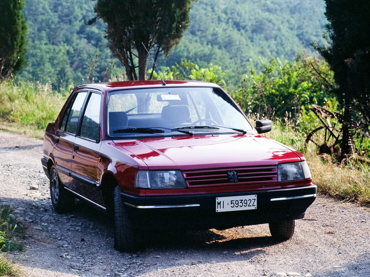 Peugeot 309 I Хэтчбек 5 дв. — сүрөт 3