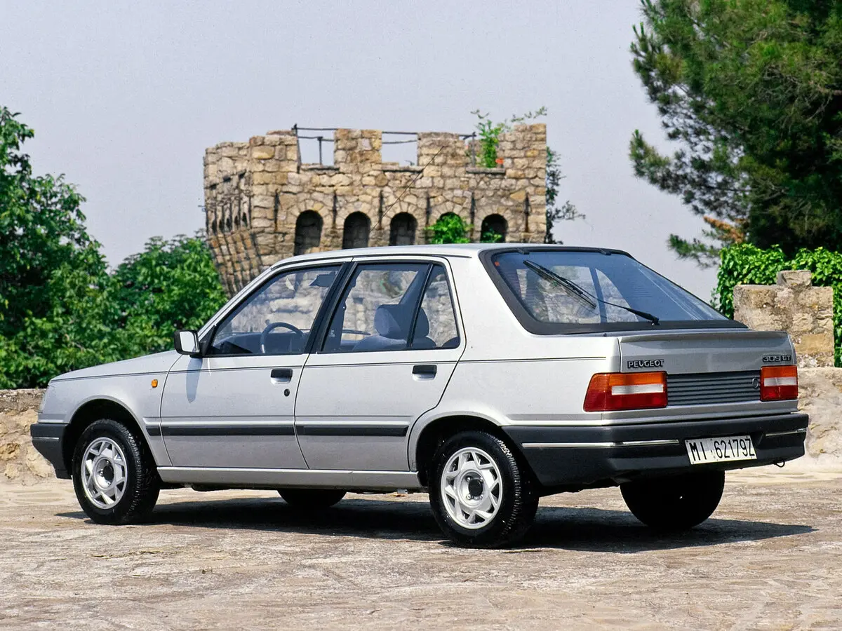 Peugeot 309 I Хэтчбек 5 дв. — сүрөт 4