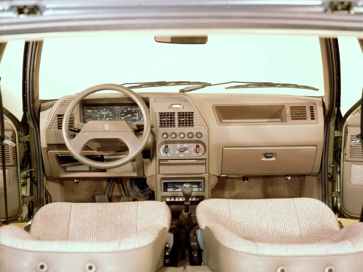 Peugeot 309 I Хэтчбек 5 дв. — сүрөт 5